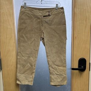 Wilsons Leather Tan Capris